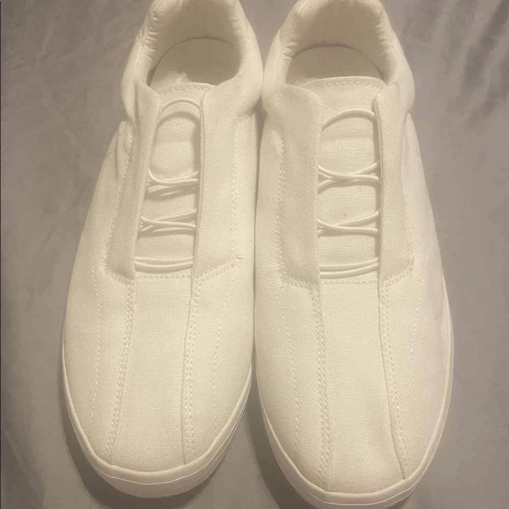 NEW** Comfortview White Slip-On Shoes women’s 12W